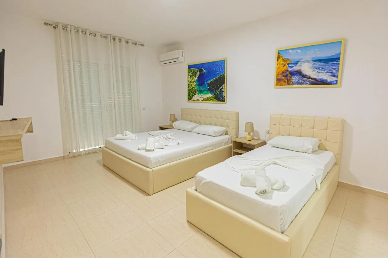 Jordan'S Hotel Влёра 3*,