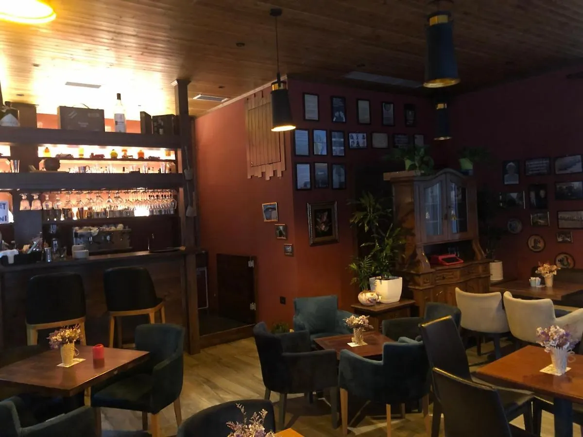 ***  Jordan'S Hotel Влёра Албания